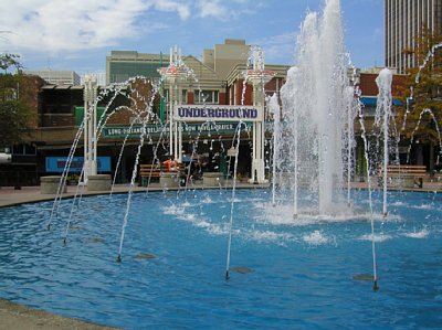 �A���_�[�O���E���h