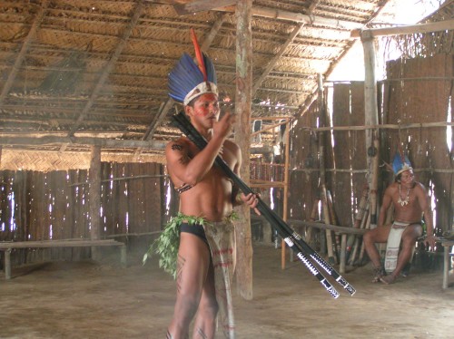 アマゾンのジャングルに住む原住民。現在は政府によって保護されている