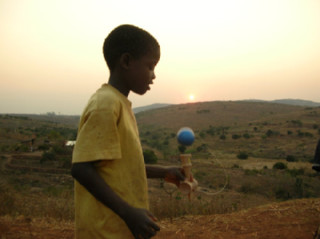 ����ʂ���K���郂�U���r�[�N�̎q�ǂ�