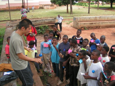 ����ʎQ���J�[�h�̐���������E�c