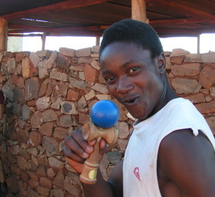 ���U���r�[�N�̂���ʃ`�����s�I���E�t���[�r�I