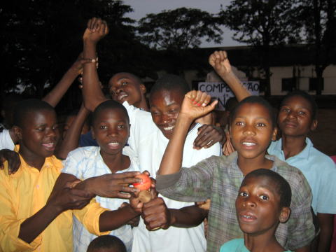 ���U���r�[�N�������ߑ��D���̏u��